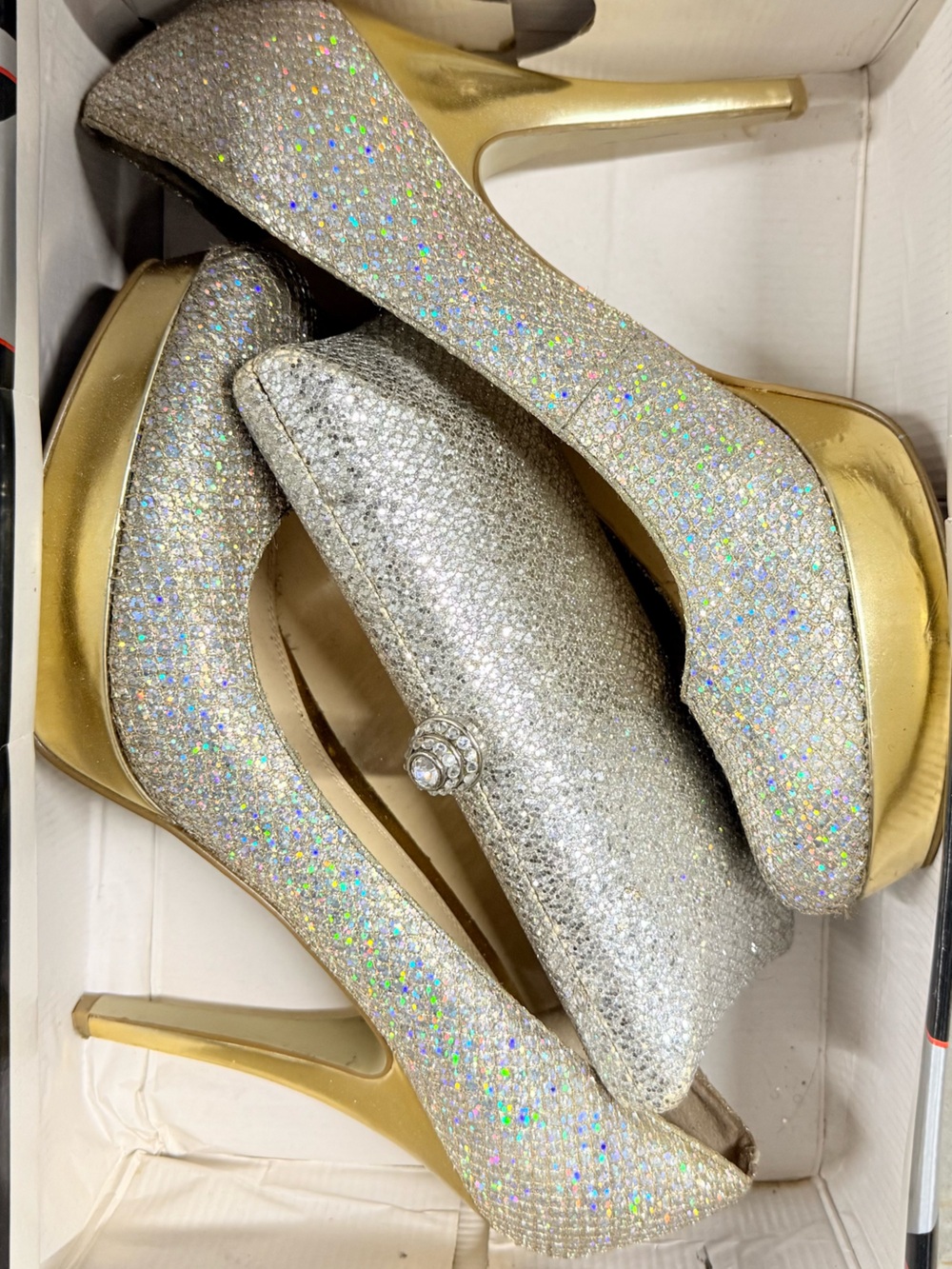 Enzo Angiolini Gold Silver Glitter Platform Pumps + Clutch